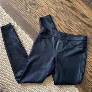 Hue leather look leggings